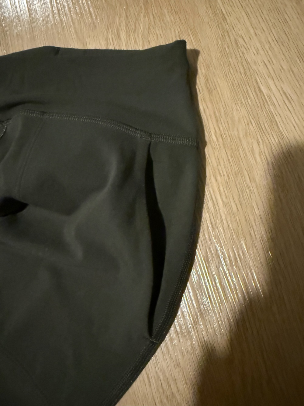 lululemon athletica Olive High-Rise Performance Leggings with pockets - Picture 5 of 6